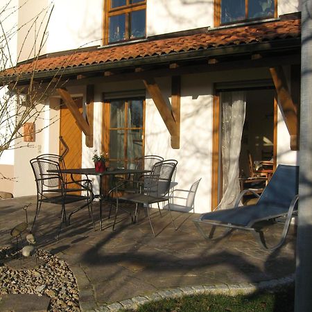Unterm Nussbaeumle Apartment Adelhausen Exterior foto